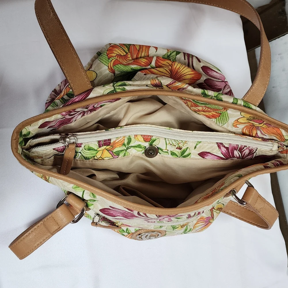 Liz Claiborne Handbag